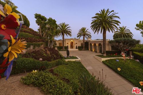 1140 Laurel Way, Beverly Hills, CA, 90210 | Card Image