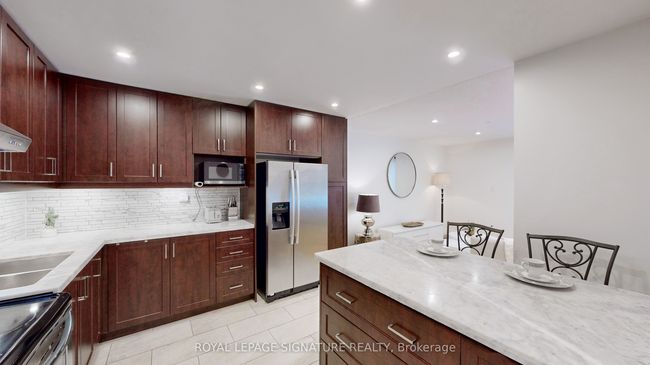 54 - 15 Pebble Byway, Condo with 3 bedrooms, 1 bathrooms and null parking in North York ON | Image 13
