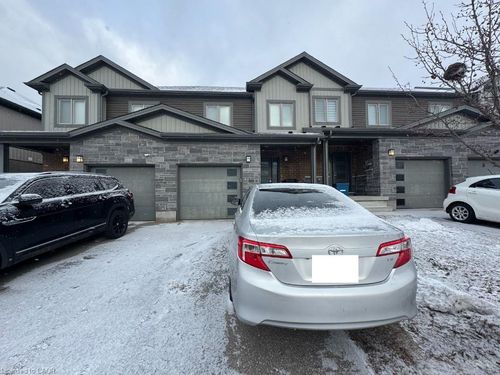 43 Nieson St, Cambridge, ON, N1R0B9 | Card Image