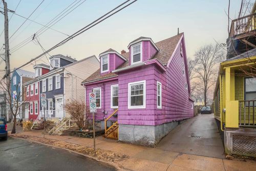 2110 Creighton Street, Halifax Peninsula, NS, B2W1E7 | Card Image