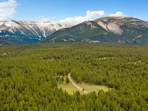 125 Golden Bear Ln, Judith Gap, MT, 59453-8114 | Card Image