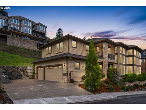 4018 Nw Riggs Dr, Portland, OR, 97229-8093 | Card Image