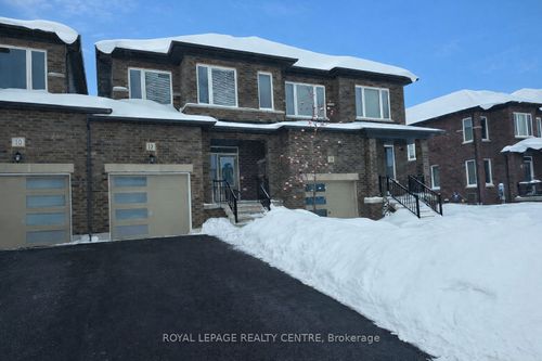 12 Lisa Street, Wasaga Beach, ON, L9Z0K8 | Card Image