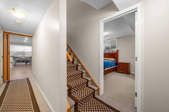 16 Shawbrooke Pk Sw, House other with 4 bedrooms, 4 bathrooms and 4 parking in Calgary AB | Image 30