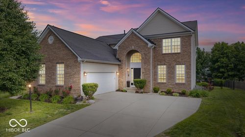 5830 W Glenview Dr, Mccordsville, IN, 46055-6132 | Card Image