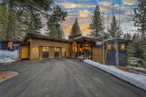 10789 Labelle Ct, Truckee, CA, 96161-2989 | Card Image
