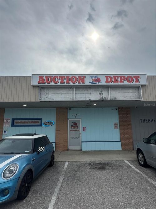 2252 S Tamiami Trl, VENICE, FL, 34293-5089 | Card Image