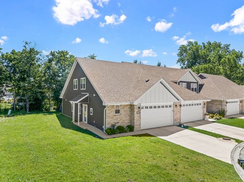 7428 Covington Dr, Justice, IL, 60458-2178 | Card Image