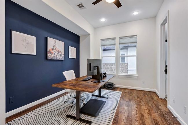 1818 Dart St, House other with 3 bedrooms, 5 bathrooms and 2 parking in Houston TX | Image 38