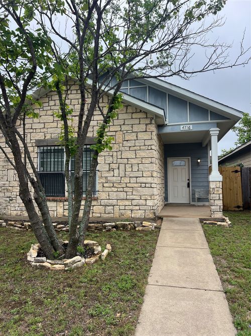 4716 Joseph Wiley St, Dallas, TX, 75210-1396 | Card Image