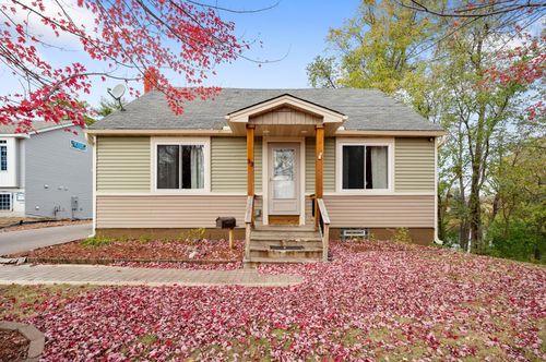 33 Pleasant St, Anoka, MN, 55303-1666 | Card Image