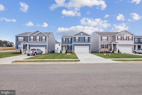 103 Woodford Dr, STEPHENS CITY, VA, 22655-3918 | Card Image