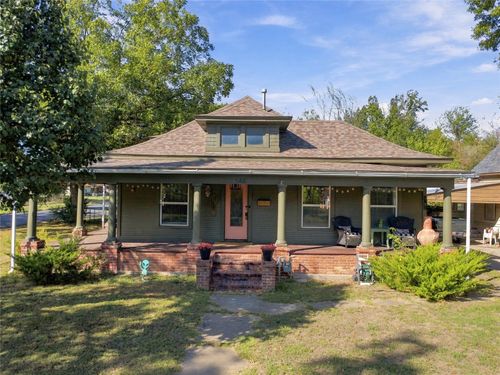 548 S Pine St, Nowata, OK, 74048-4020 | Card Image
