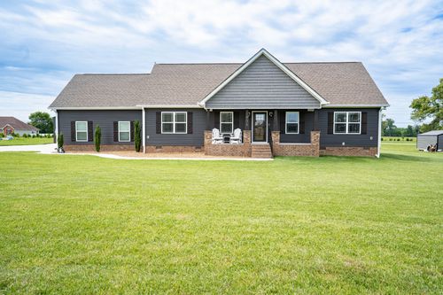 936 Richland Farms Dr, Manchester, TN, 37355-2744 | Card Image