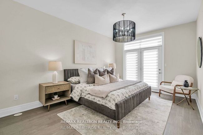 178 Golden Trail, House attached with 5 bedrooms, 4 bathrooms and 1 parking in Vaughan ON | Image 17