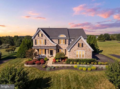 16553 Levade Dr, LEESBURG, VA, 20176-7835 | Card Image