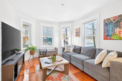 1-6 Brattle St, Arlington, MA, 02476-4302 | Card Image