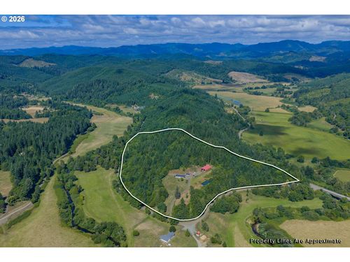 97733 Gravelford Ln, Myrtle Point, OR, 97458-9625 | Card Image