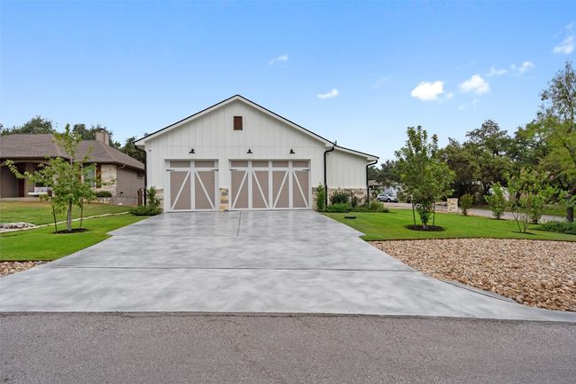 16X10 & 10X10 Garage Doors. Driveway with ample parking | Image 6