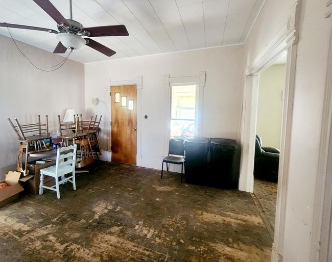 25 W South St, House other with 3 bedrooms, 2 bathrooms and null parking in Hartford MI | Image 6