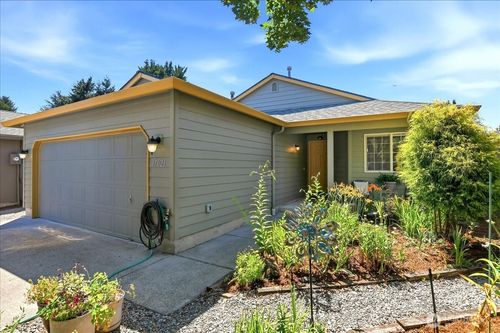 17021 Se 18th St, Vancouver, WA, 98683-3473 | Card Image