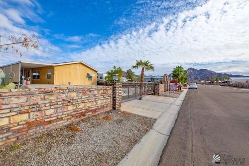 14378 E 28th Pl, Yuma, AZ, 85367-7594 | Card Image
