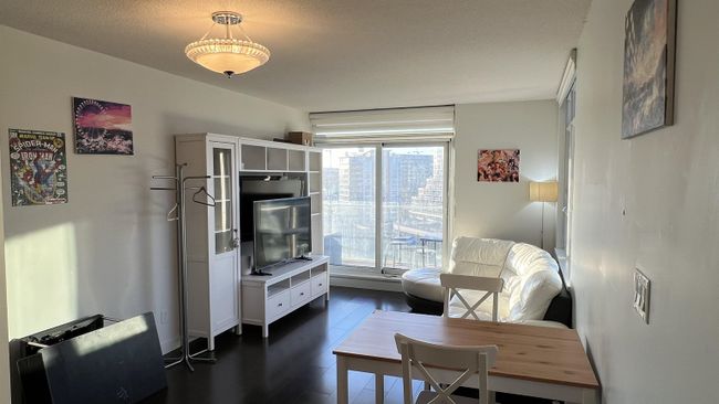 1507 - 8333 Anderson Road, Condo with 2 bedrooms, 2 bathrooms and 1 parking in Richmond BC | Image 2