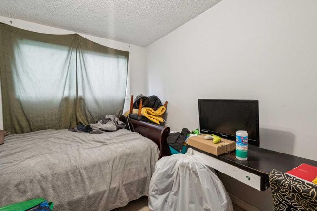 509 and 511 13 Avenue Ne, Home with 5 bedrooms, 2 bathrooms and 3 parking in Calgary AB | Image 12