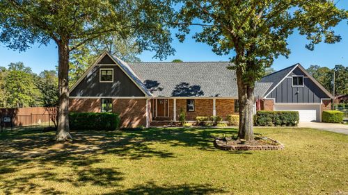 15102 Cedar Heights Rd, North Little Rock, AR, 72118-1290 | Card Image