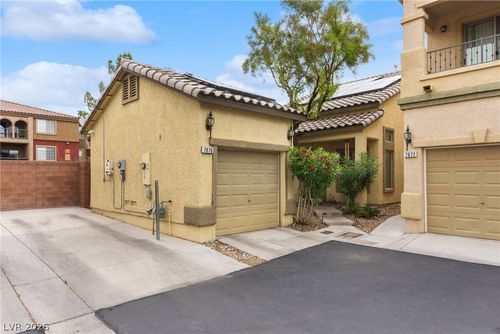 7876 Marbledoe St, Las Vegas, NV, 89149-3740 | Card Image