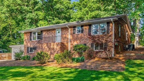 509 Valleybrook Dr, Jamestown, NC, 27282-8822 | Card Image