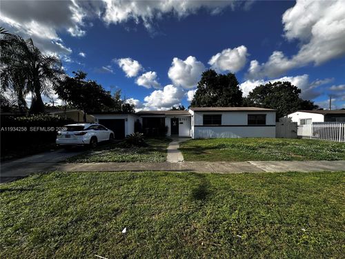 761 Nw 183rd Dr, Miami Gardens, FL, 33169-4261 | Card Image