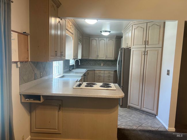520 E Avenue A, House other with 3 bedrooms, 2 bathrooms and 2 parking in Jerome ID | Image 8