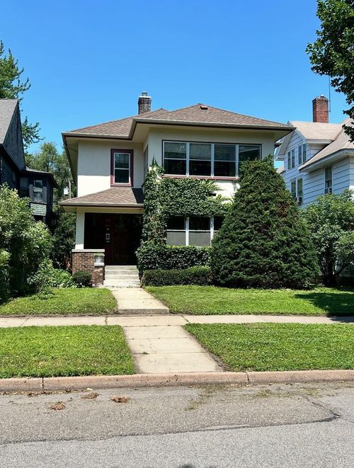987 Lincoln Ave, Saint Paul, MN, 55105-3151 | Card Image