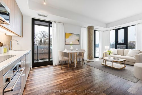 309-250 Lawrence Ave W, Toronto, ON, M5M1B2 | Card Image