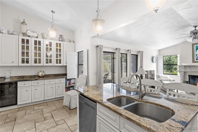 kitchen built ins | Image 19