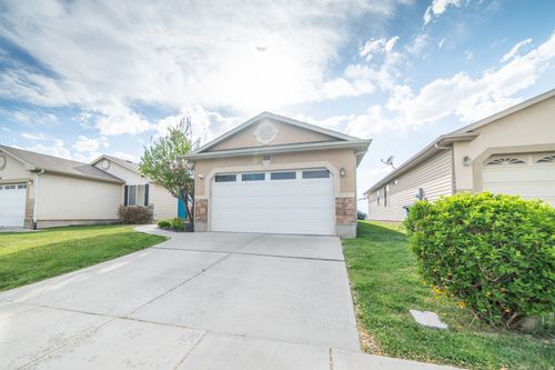 717 Bradford Dr, North Salt Lake, UT, 84054-6068 | Card Image