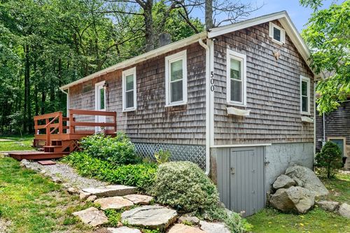 500 Beechwood St, Cohasset, MA, 02025-1529 | Card Image