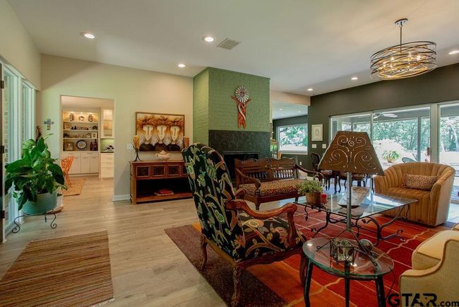 225 Texas Dr, House other with 4 bedrooms, 3 bathrooms and null parking in Hideaway TX | Image 7