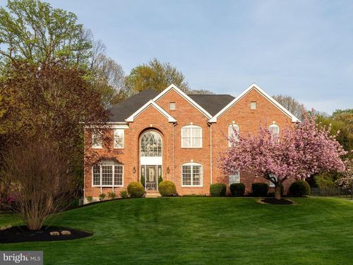 585 Brighton Way, PHOENIXVILLE, PA, 19460-5717 | Card Image