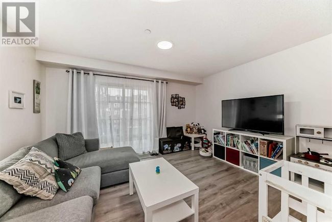 279 Copperpond Common Se, Condo with 2 bedrooms, 2 bathrooms and 1 parking in Calgary AB | Image 8