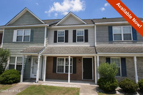 102 Springwood Dr, Jacksonville, NC, 28546-9674 | Card Image