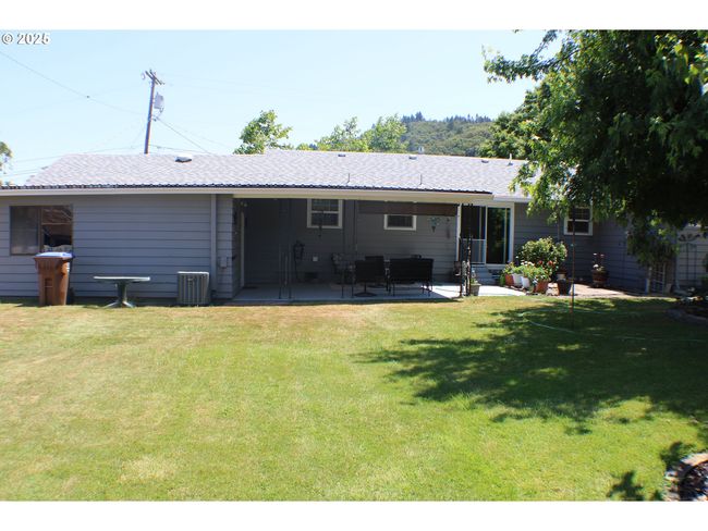 131 Mountain View Ave, House other with 3 bedrooms, 2 bathrooms and 2 parking in Myrtle Creek OR | Image 21