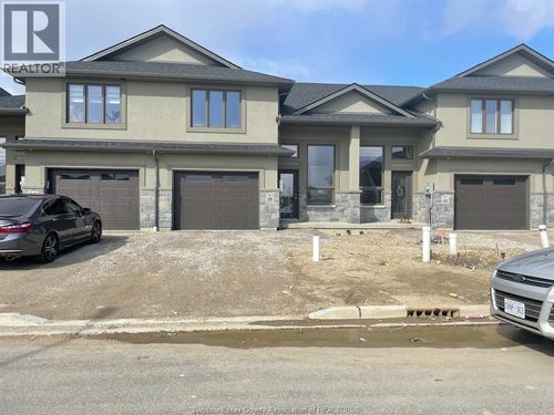 138 Lane Street, Essex, ON, N8M0A9 | Card Image