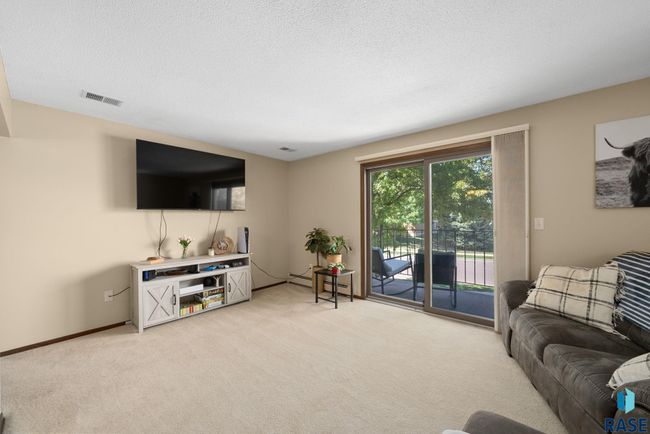 APT-201 - 3600 S Gateway Blvd, Condo with 2 bedrooms, 1 bathrooms and null parking in Sioux Falls SD | Image 10
