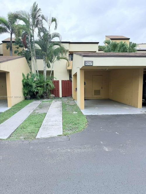 8517 Nw 9th Pl, Plantation, FL, 33324 | Card Image