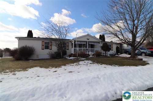 1233 Valley Forge Dr, Walnutport, PA, 18088-3004 | Card Image