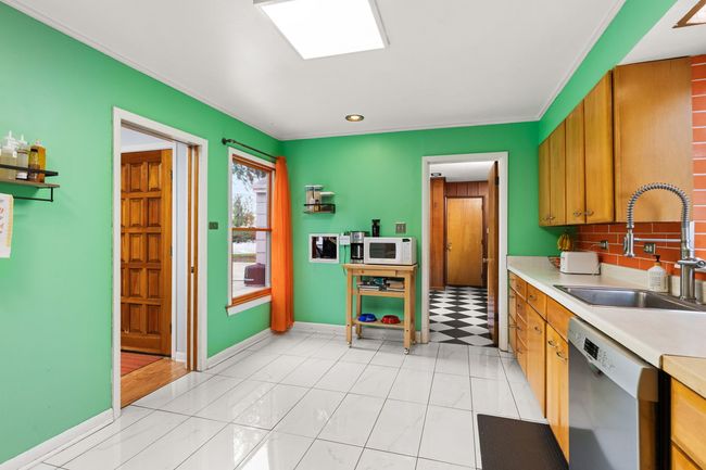 545 W Elm Park Ave, House other with 2 bedrooms, 1 bathrooms and 2 parking in Elmhurst IL | Image 10