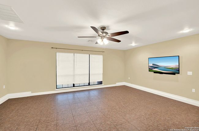 709 Voges St, House other with 4 bedrooms, 3 bathrooms and null parking in Poth TX | Image 10