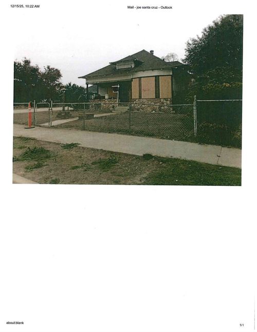 808 Kentucky St, Bakersfield, CA, 93305-4444 | Card Image